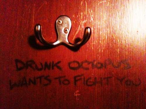 Drunk octopus wants to fight you