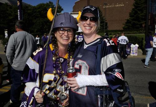Vikings fan with switch