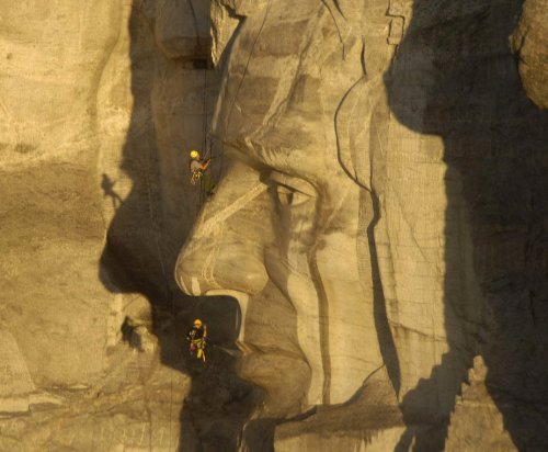 mt rushmore power wash